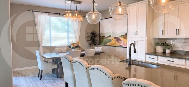 1722 W Jeanine Dr Tempe, AZ 85284 photo 4