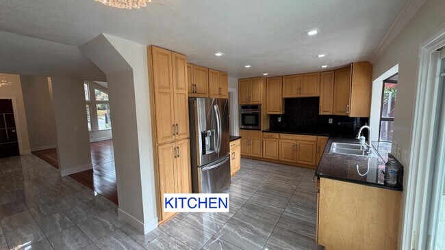 4802 Rio Vista Ave San Jose, CA 95129 photo 4