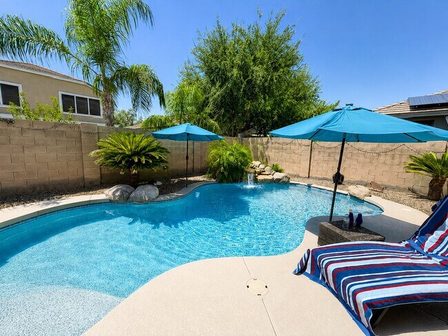 16346 N 171st Dr Surprise, AZ 85388 photo 4