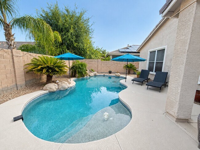 16346 N 171st Dr Surprise, AZ 85388 photo 5