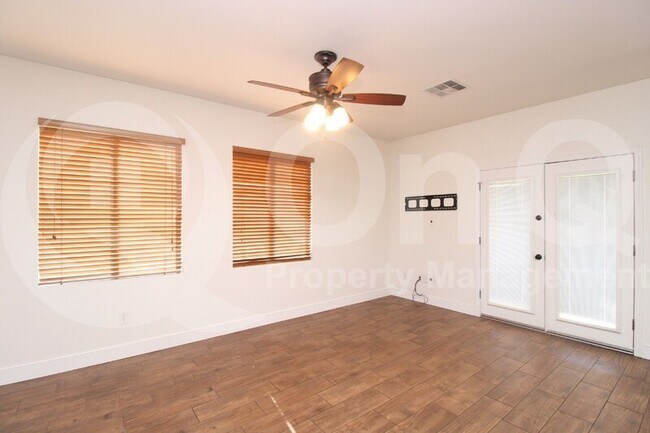 665 E Colt Ct Chandler, AZ 85225 photo 3