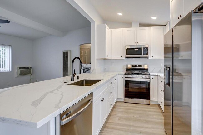 521 W 11th Ave Escondido, CA 92025