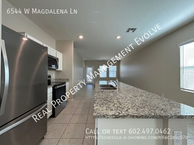 6544 W Magdalena Ln Phoenix, AZ 85339 photo 4