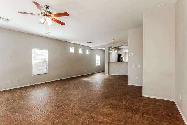 5438 W Pollack St Phoenix, AZ 85339 photo 4