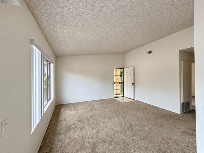 4090 Rosenda Ct photo 4