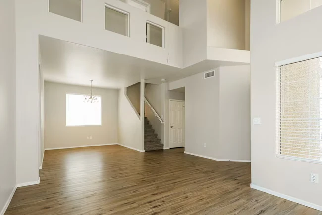 2151 E Briarwood Terrace Phoenix, AZ 85048 photo 5