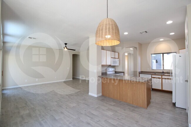 440 S Val Vista Dr Mesa, AZ 85204 photo 3