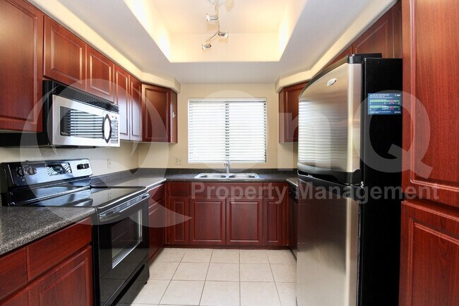 7575 E Indian Bend Rd Scottsdale, AZ 85250 photo 4