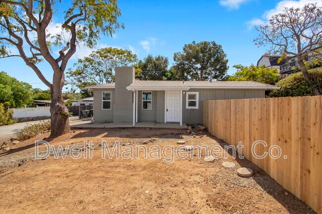 9105 Rosedale Dr Spring Valley, CA 91977 photo 2