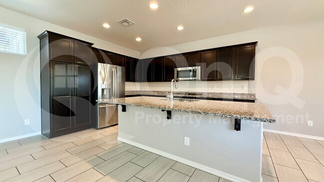 3749 East Stiles Lane Gilbert, AZ 85295 photo 2