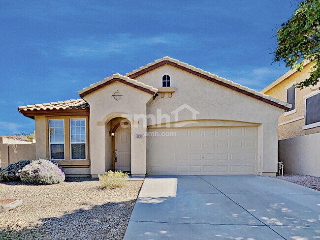 42929 N Hudson Ct photo 2