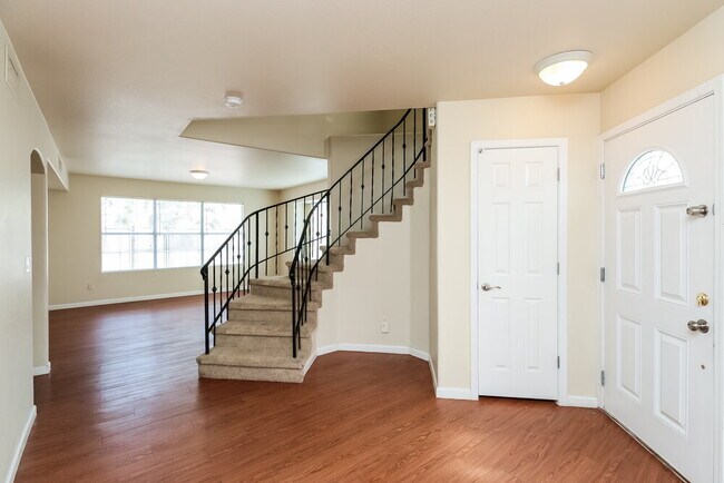 3422 E Woodland Dr Phoenix, AZ 85048 photo 3