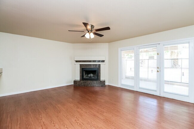 3422 E Woodland Dr Phoenix, AZ 85048 photo 5