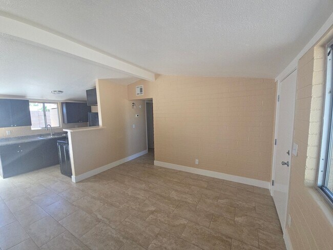 771 N Delaware St Chandler, AZ 85225 photo 3