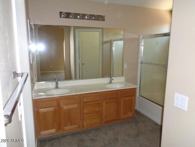 46137 W Guilder Ave Maricopa, AZ 85139 photo 4