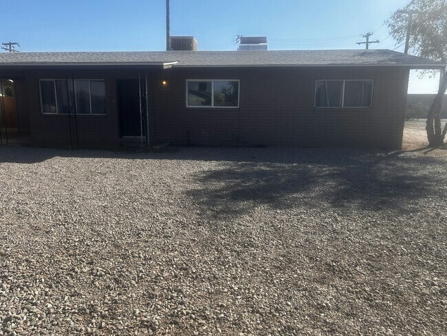 1173 N 4th St photo 3