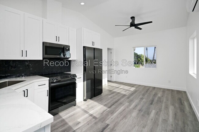 4687 49th St San Diego, CA 92115