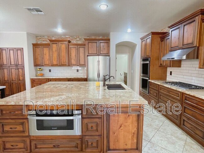 3070 E Andre Ave Gilbert, AZ 85298 photo 5