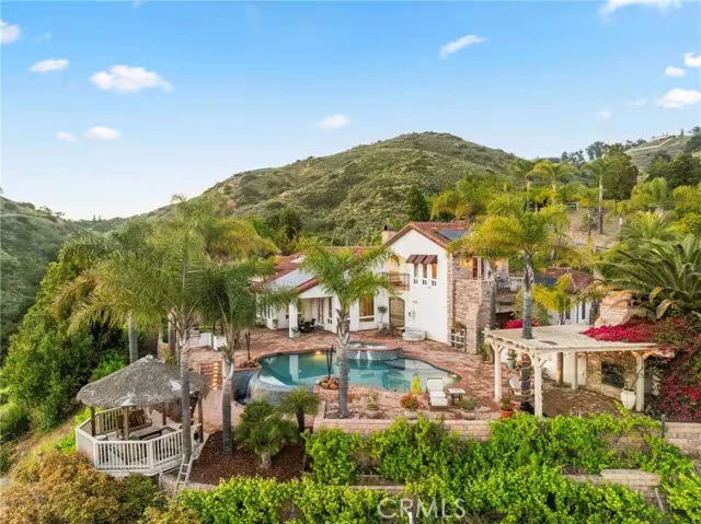 44915 Palladian Ct Temecula, CA 92590 photo 2