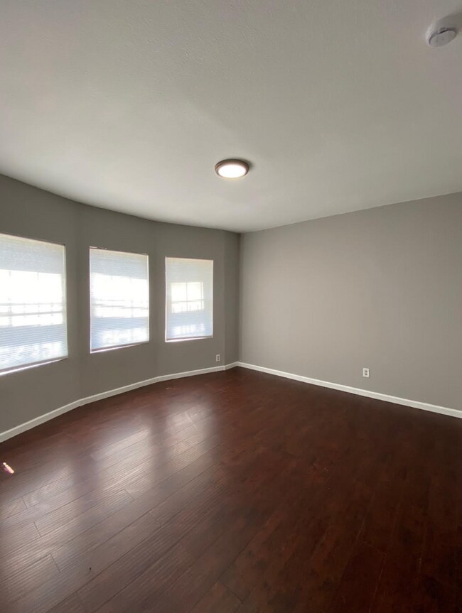 666-672 25th St Oakland, CA 94612 photo 5
