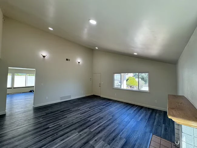 916 Avenida Ysidora Chula Vista, CA 91910 photo 5