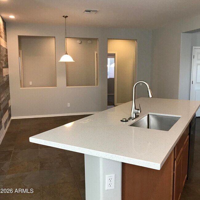 5244 W Maya Way Phoenix, AZ 85083 photo 5