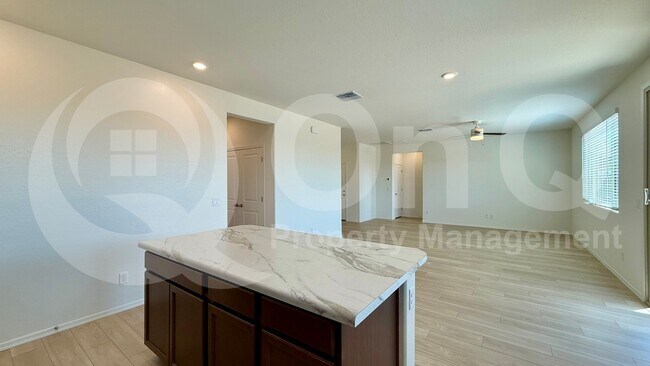 1444 E Edwin St Casa Grande, AZ 85122 photo 4