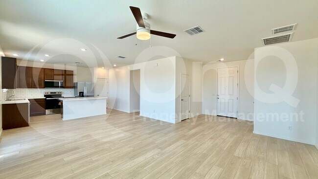 1444 E Edwin St Casa Grande, AZ 85122 photo 5