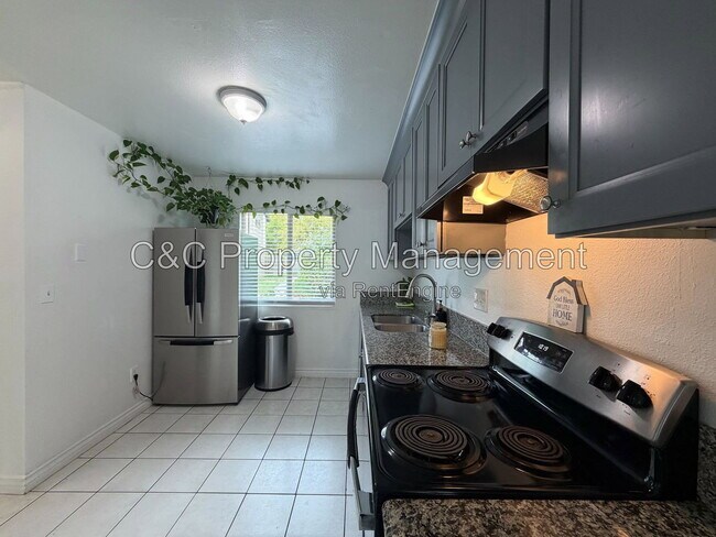 7099 Russan Ln Lemon Grove, CA 91945 photo 3