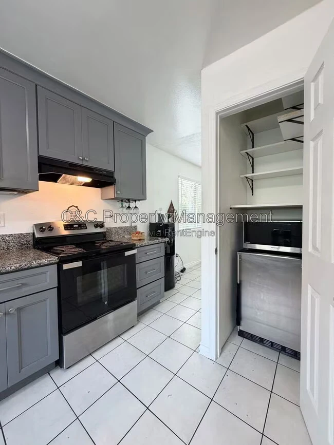 7099 Russan Ln Lemon Grove, CA 91945 photo 4