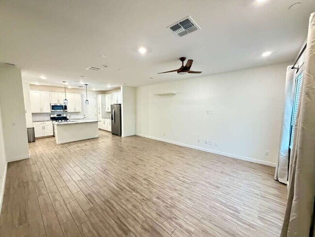 4077 S Sabrina Dr Chandler, AZ 85248 photo 2
