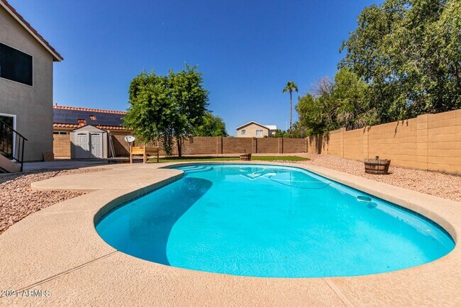 875 N Ithica Ct Chandler, AZ 85225 photo 2