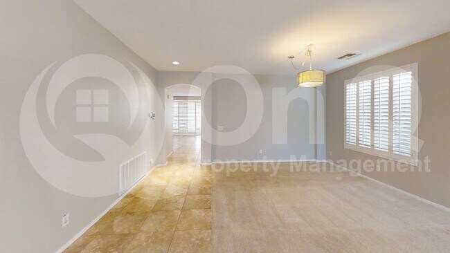 3114 W Languid Ln Phoenix, AZ 85086 photo 5