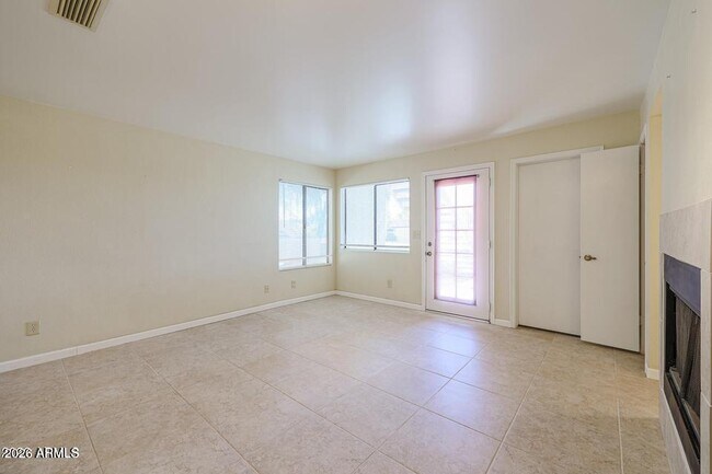 19820 N 13th Ave Phoenix, AZ 85027 photo 5