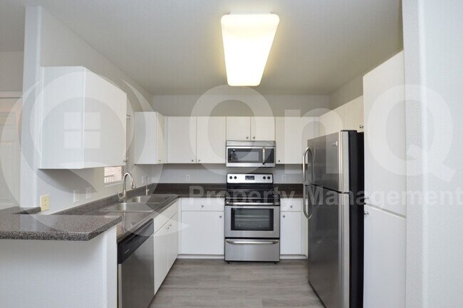 1295 N Ash St Gilbert, AZ 85233 photo 3
