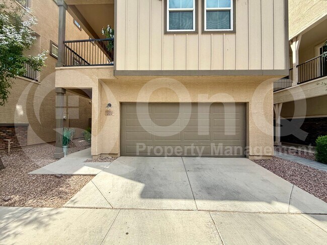 775 W Flintlock Way Chandler, AZ 85225 photo 2