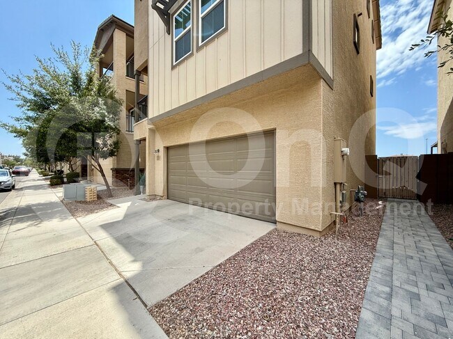 775 W Flintlock Way Chandler, AZ 85225 photo 3