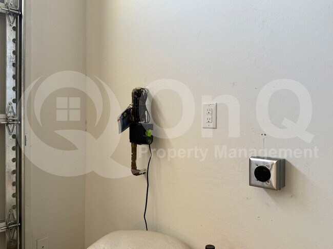5840 S Delaware St Chandler, AZ 85249 photo 4