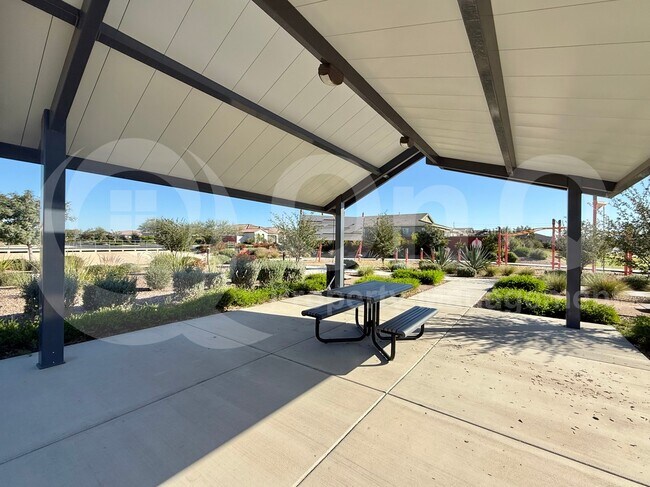 5840 S Delaware St Chandler, AZ 85249 photo 2