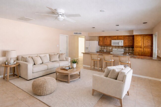 2417 S Newberry Rd Tempe, AZ 85282 photo 5