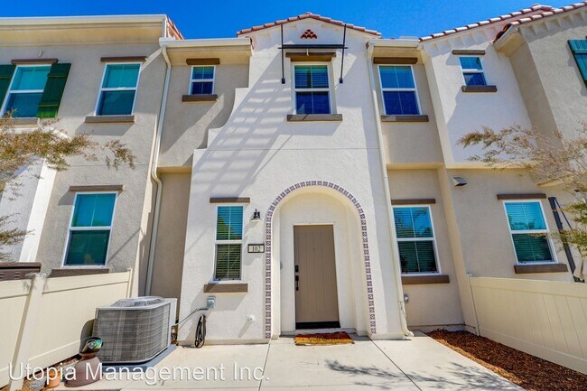 143 Avenida Chapala San Marcos, CA 92069 photo 2