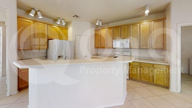 19605 E Carriage Way Queen Creek, AZ 85142 photo 4