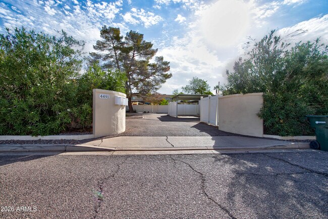 4491 N 21st St Phoenix, AZ 85016 photo 4