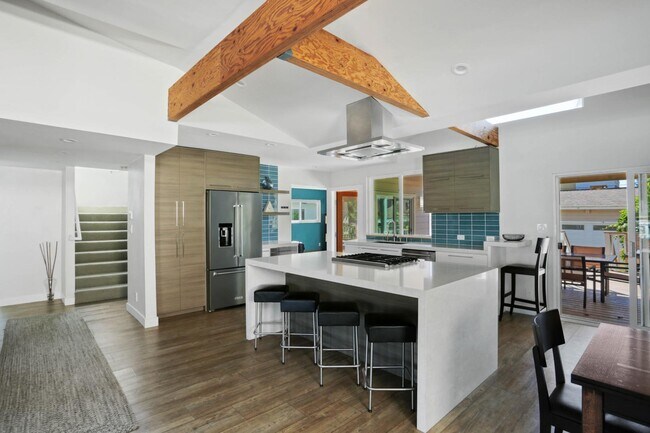 1427 Wilbur Ave San Diego, CA 92109 photo 4