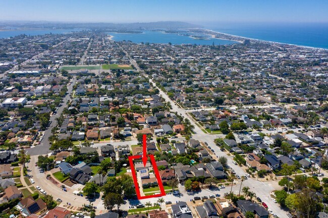 1427 Wilbur Ave San Diego, CA 92109 photo 3