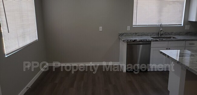 3308 W Northern Ave Phoenix, AZ 85051 photo 4