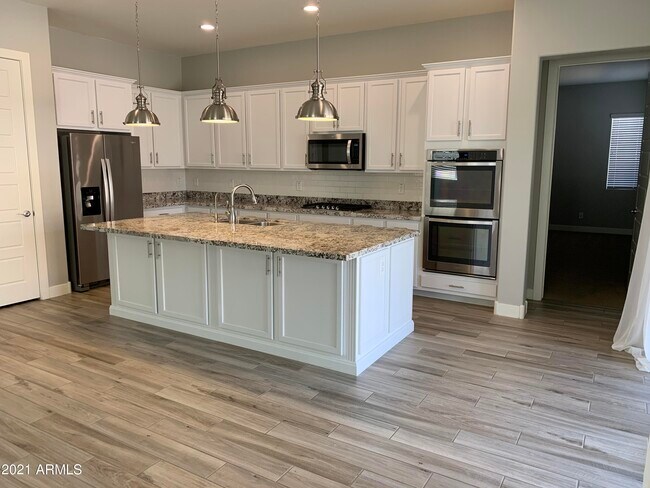 22654 E Stonecrest Dr Queen Creek, AZ 85142 photo 2