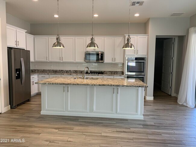 22654 E Stonecrest Dr Queen Creek, AZ 85142 photo 3