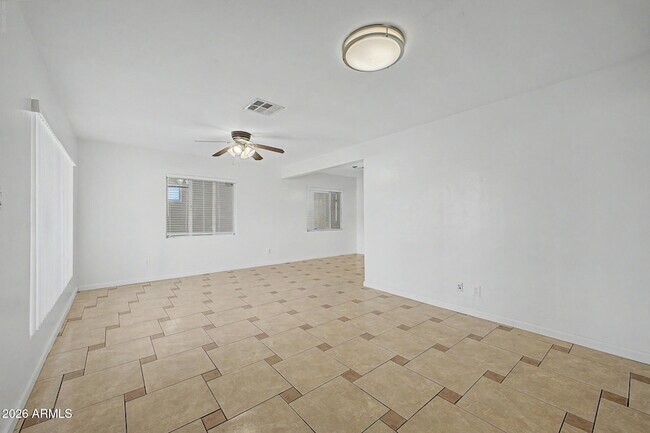 7008 N 12th St Phoenix, AZ 85020 photo 4
