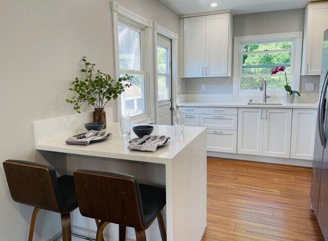 1326 Dorcas St San Diego, CA 92110 photo 5